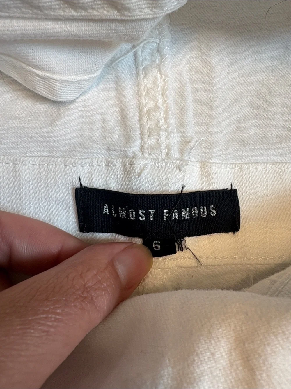 Almost Famous NWT Womens size 5 White Distressed Denim Shortall Overalls